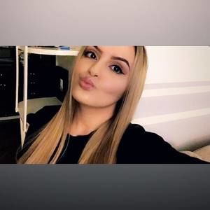 Meet your Posher, Karina